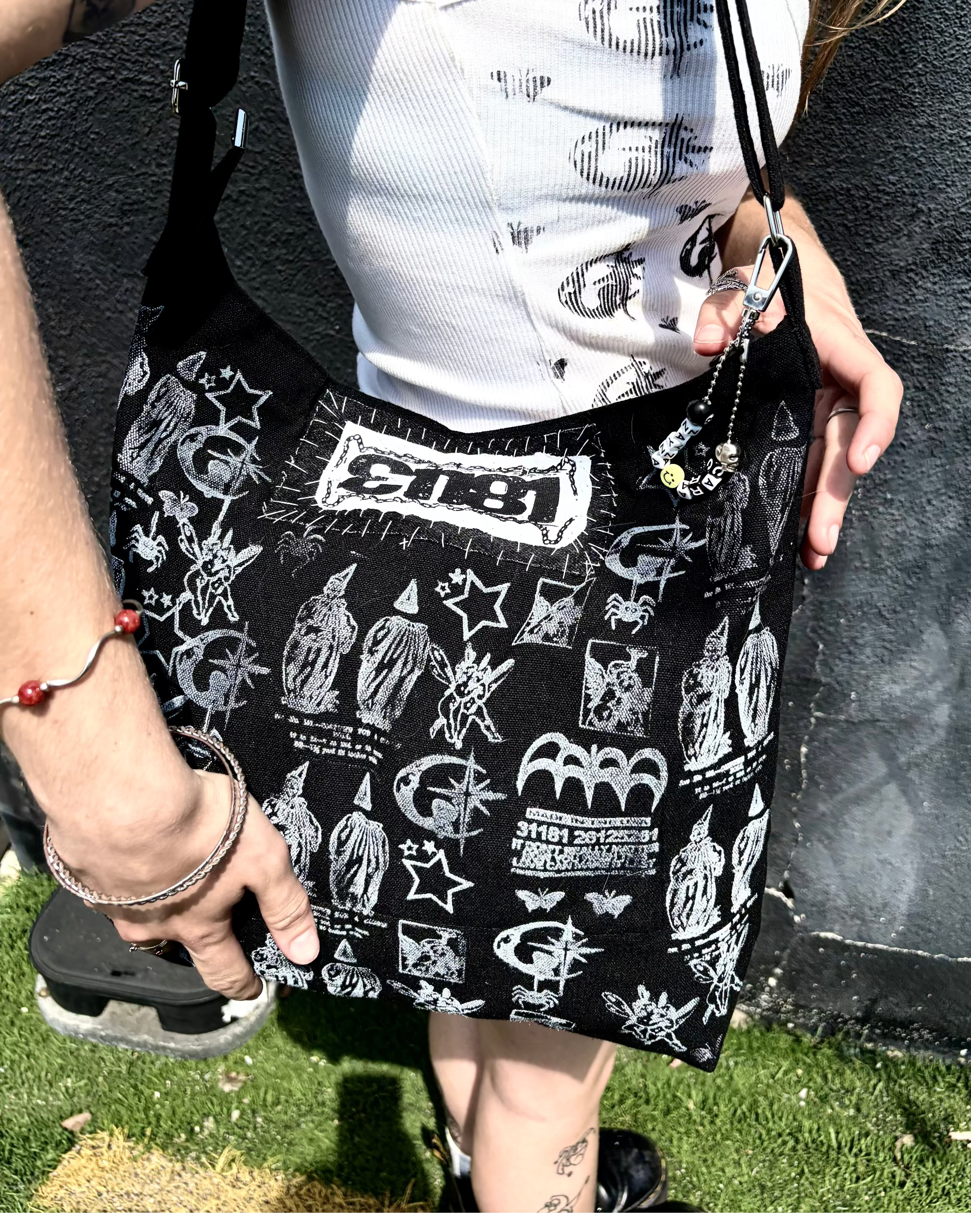 CARA TOTE BAG BLACK